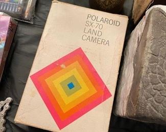 Minty!! Vintage SX-70 camera 