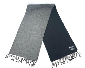 Vintage Burberrys 100% Lamb Wool Grey & Black Scarf