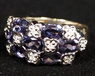 14K Gold Ring With Clear And Blue Stones, Possibly Diamonds And Iolite, Size 7, Approx 4.41 g Total Weight Including Stones