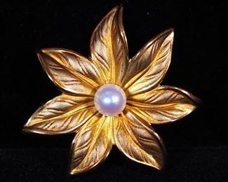 14 K Gold Flower Pin With Pearlescent Stone , Marked 585 On Back, Approx 5.19 g