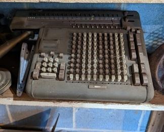 Data Card Punch Machine