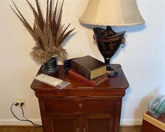 Matching Pair National Furniture Nightstands