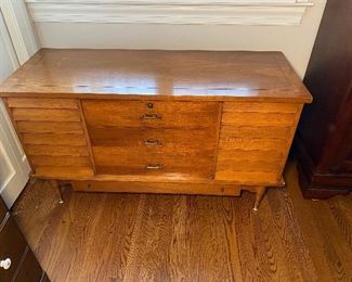 Lane Cedar Chest