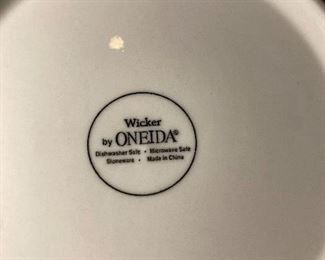 Oneida China Set Wicker