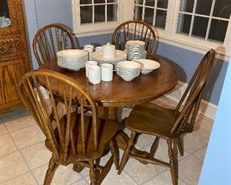 Oak Kitchen Table and Chairs