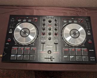 Serato DDJ-SB