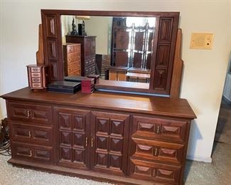 large solid wood dresser with mirror, jewelry boxes