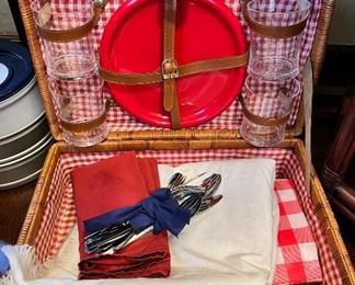 Cute picnic basket with everything you need! 