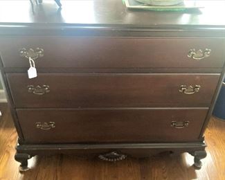 Three-drawer vintage chest