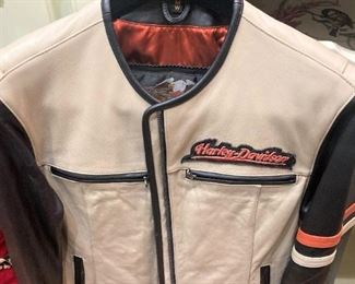 Lady's Harley Davidson leather jackeet