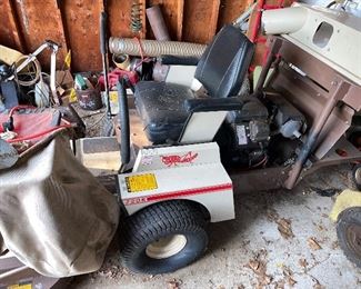 Grasshopper 720K Zero Turn Lawn Mower HUGE with accessories