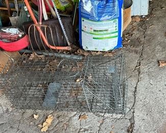 ooh big critter catcher... for those of you without a Jack Russell!  