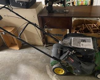 John Deere Push Mower (Parts or Repair)