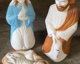 Small Vintage Blow Mold Nativity Pieces (Joseph has Damage)