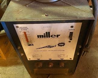 Miller Thunderbolt 225V Welder