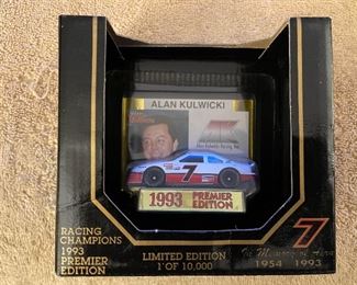 Racing Champions Alan Kulwicki NASCAR 1:64 Scale Die Cast 8664/10000