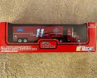 Racing Champions Bill Elliott NASCAR 1:87 Scale Die Cast