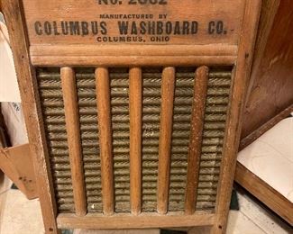 Vintage Columbus Washboard Co. Maid-Rite Washboard