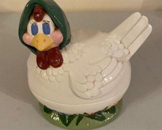 Vintage Nesting Hen Cookie Jar