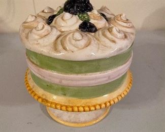 Seymour Mann Pedestal Cake Treat Jar