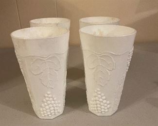 Vintage Harvest Grape Milk Glass Glasses X 4