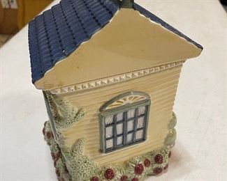 Vintage Cracker Barrel Victorian Home Cookie Jar