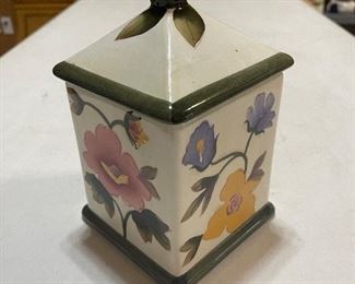 Floral Design Cookie Jar