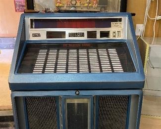 Rowe Ami Jukebox Model R-90 (plays 45’s)