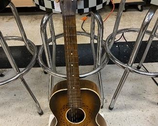 Vintage Youth Guitar w/ Soft Case