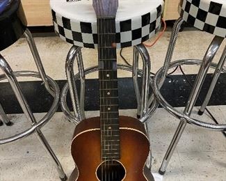Vintage Silvertone Parlor Acoustic Guitar - fretboard loose - w/ hard case
