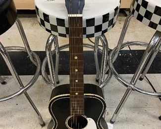 Vintage Silvertone Parlor Acoustic Guitar w/ hard case