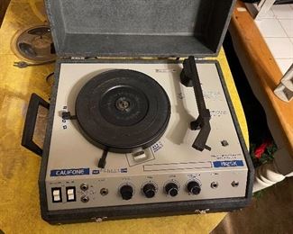 Vintage Califone 1925K phonograph