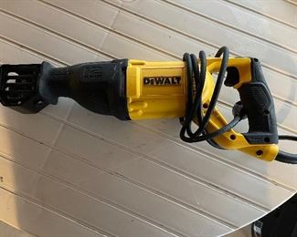 Dewalt DWE305 Reciprocating Saw 12 Amp