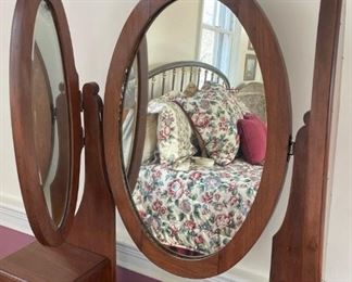 Vintage 3-drawer wooden dresser with 3 adjustable oval mirrors. 62.5" h x 35" w x 17" d.  Available for pre-sale starting 1/9/23. Text 615-854-8535 for more information and/or to arrange a time to view.