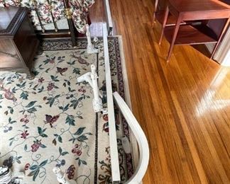 Acorn 180 stairlift unit - Dimensions are available on request. Original price $11,000. Open to serious offers! Available for pre-sale starting 1/9/23. Text 615-854-8535 for more information and/or to arrange a time to view.