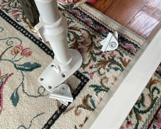 Acorn 180 stairlift unit - Dimensions are available on request. Original price $11,000. Open to serious offers! Available for pre-sale starting 1/9/23. Text 615-854-8535 for more information and/or to arrange a time to view.