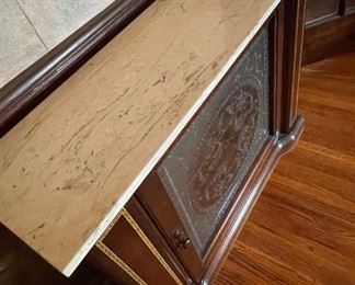 Marble-topped curio with working light. 36 wide X 28.5 high X 11 deep.  Available for pre-sale starting 1/9/23. Text 615-854-8535 for more information and/or to arrange a time to view.