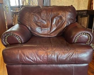 Serta brown leather stuffed chair - Chair: 34"h x 43"w x 37"d.. Available for pre-sale starting 1/9/23. Text 615-854-8535 for more information and/or to arrange a time to view. Take a look at matching loveseat & couch!