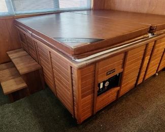 Great Morgan hot tub/spa/jacuzzi