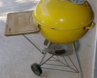 Charcoal bbq grill