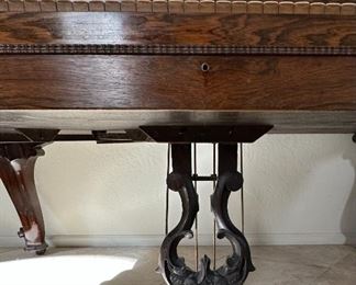 Antique Square Grand Piano Brazilian Rosewood Ihlseng & Narvesen	37x80x40in	HxWxD
