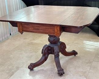 Antique Mahogany Empire Drop Leaf Table C: 1825	Top Open: 39x44.25in<BR>29x39x22.25	HxWxD
