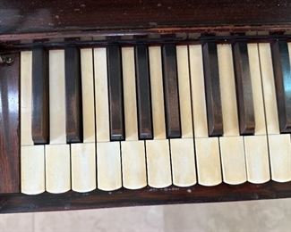 Melodeon Portable Reed Organ George A Prince & Company C.1850	30x30.5x17in	HxWxD
