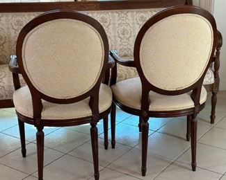 2pc Hickory Furniture Chairs Mahogany PAIR	39x22x22in	HxWxD
