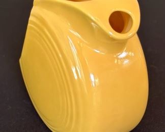 Vintage Fiesta Disc Pitcher Fiestaware Yellow	6 inches high	
