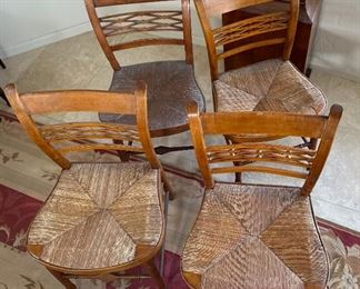 4pc Antique Rush Seat Chairs	33 x 18 x 16in	HxWxD
