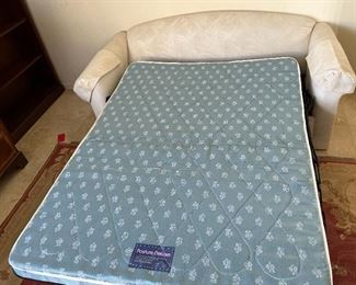 Gallaghers Sofa/Couch hideabed	30 x 75 x 35in	HxWxD
