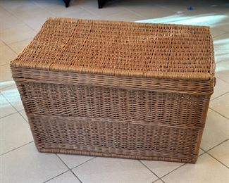 Wicker Trunk		
