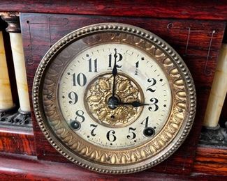 Seth Thomas wooden mantel clock	11.5  x 18  x 7in	HxWxD
