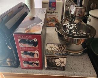 Food sealers and Hamilton mixer